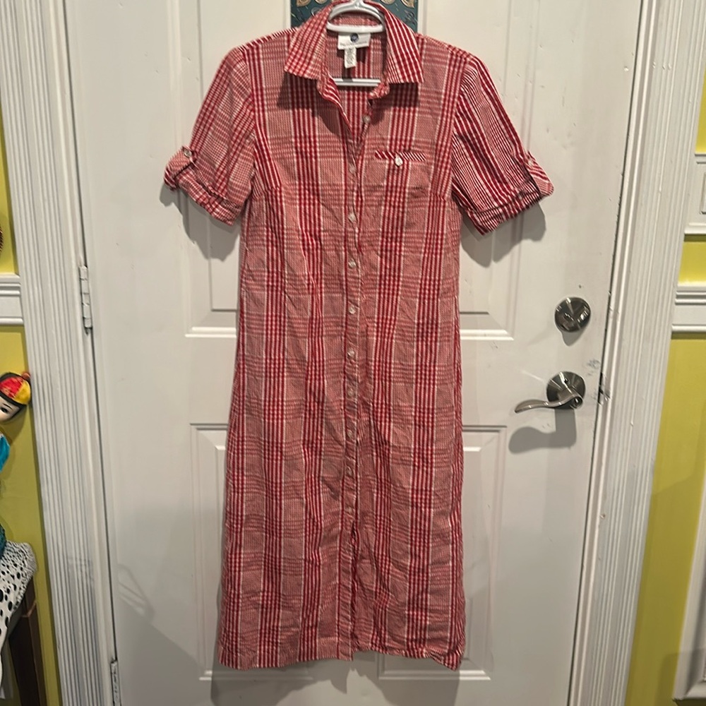 MID-LENGTH DRESS.                                              Theodore Fashions